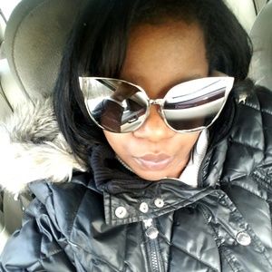 Meet your Posher, Tina